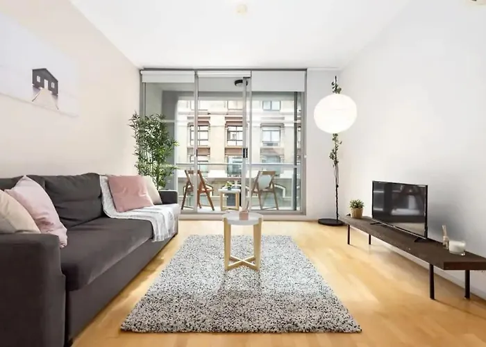 A Stylish & Cozy Studio Next To Darling Harbour